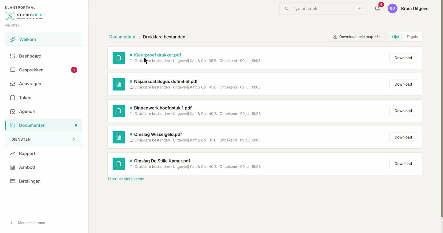 Een klant opent een map in het portaal en downloadt alle bestanden in één zip